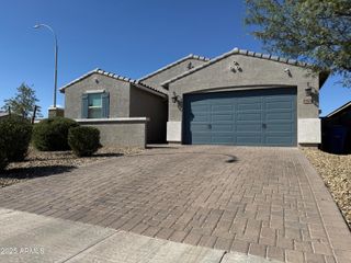 11046 W LEVI Drive, Tolleson, AZ 85353