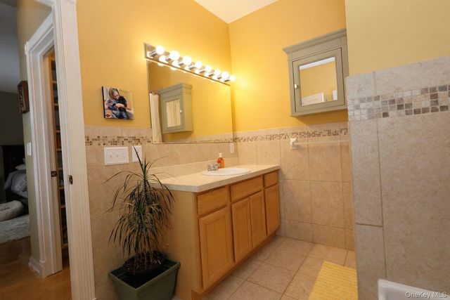 111 High Point Circle 111, Newburgh, NY 12550