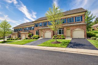 111 High Point Circle 111, Newburgh, NY 12550