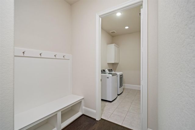 204 Bee Balm Court, Conroe, TX 77304