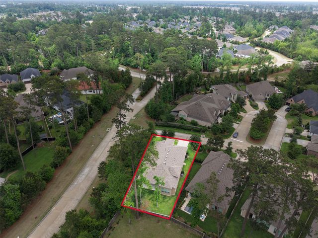 204 Bee Balm Court, Conroe, TX 77304