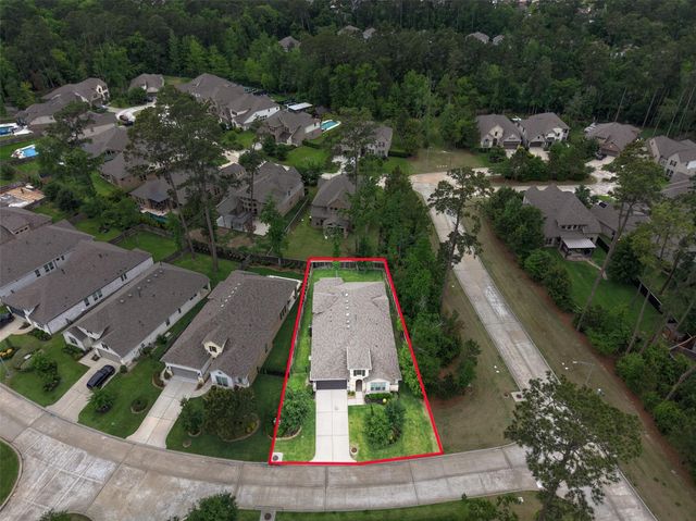 204 Bee Balm Court, Conroe, TX 77304