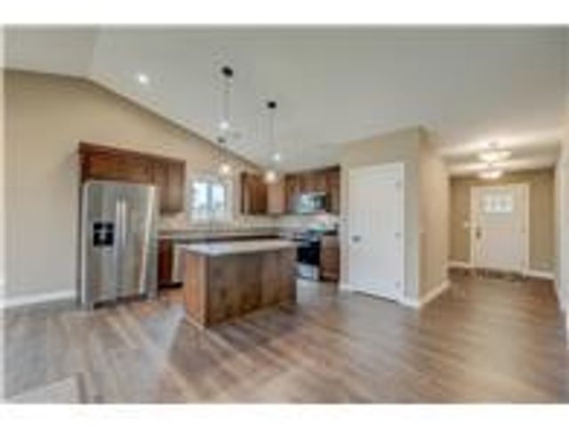 1343 Creekwood Drive, New Richmond, WI 54017