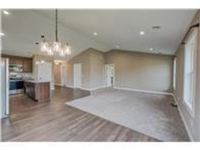 1343 Creekwood Drive, New Richmond, WI 54017