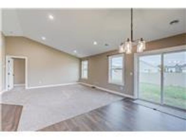 1343 Creekwood Drive, New Richmond, WI 54017