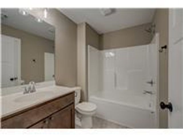 1343 Creekwood Drive, New Richmond, WI 54017