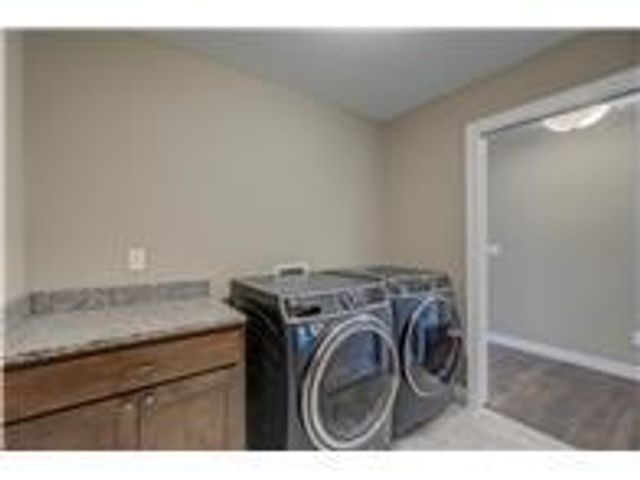 1343 Creekwood Drive, New Richmond, WI 54017