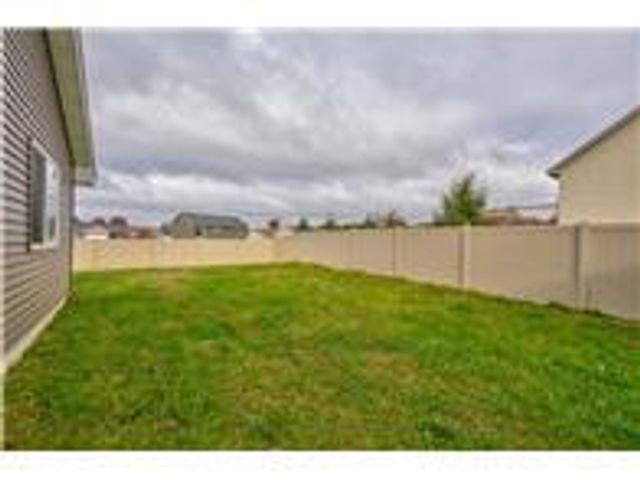 1343 Creekwood Drive, New Richmond, WI 54017