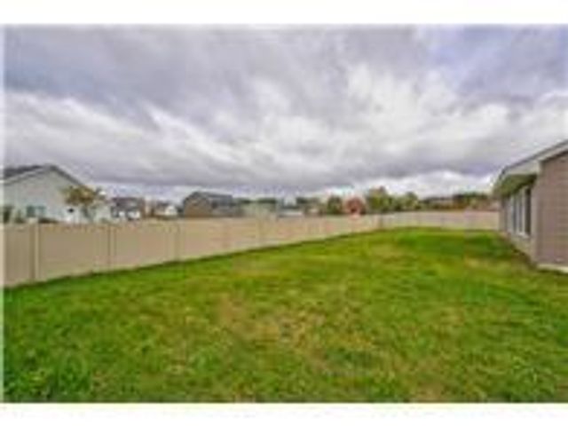 1343 Creekwood Drive, New Richmond, WI 54017