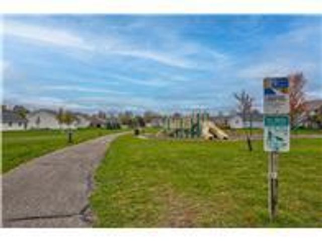 1343 Creekwood Drive, New Richmond, WI 54017