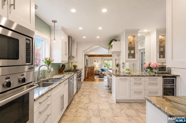 127 Westervelt Avenue, Tenafly, NJ 07670