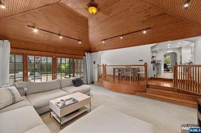 127 Westervelt Avenue, Tenafly, NJ 07670