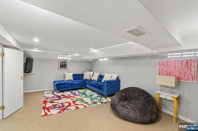 127 Westervelt Avenue, Tenafly, NJ 07670