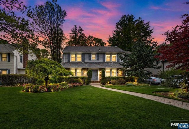 127 Westervelt Avenue, Tenafly, NJ 07670