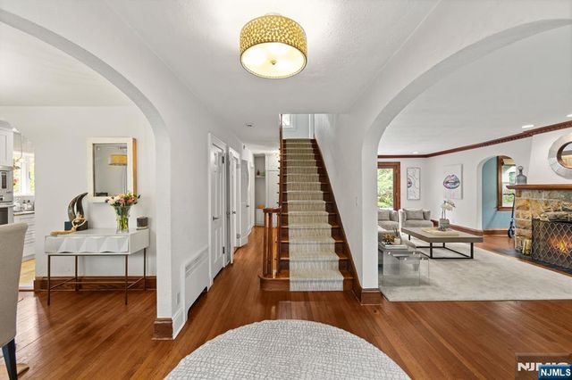 127 Westervelt Avenue, Tenafly, NJ 07670