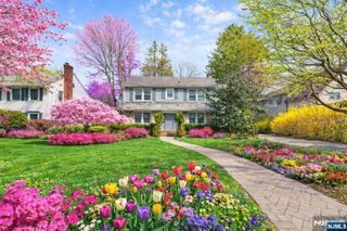 127 Westervelt Avenue, Tenafly, NJ 07670
