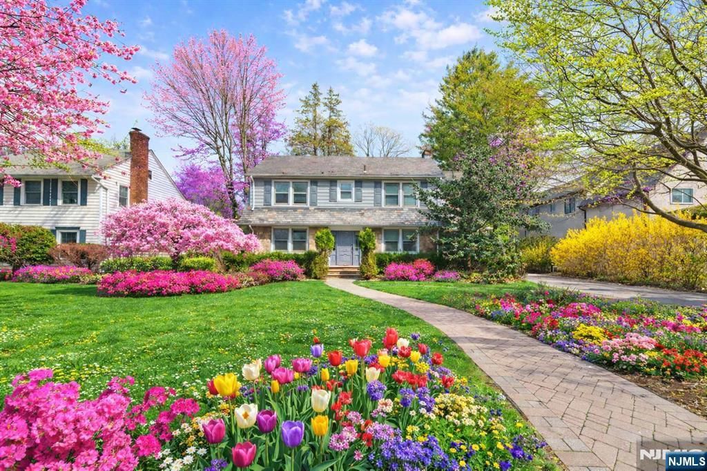 127 Westervelt Avenue, Tenafly, NJ 07670