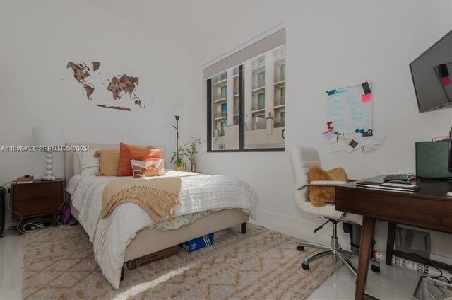 301 Altara Ave 305, Coral Gables, FL 33146