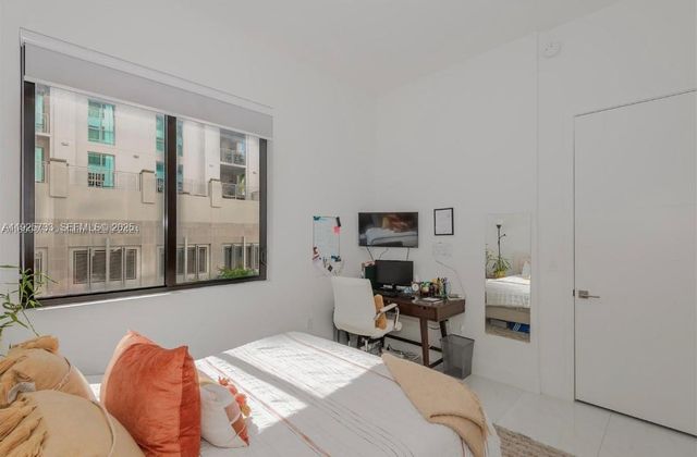 301 Altara Ave 305, Coral Gables, FL 33146