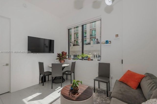 301 Altara Ave 305, Coral Gables, FL 33146