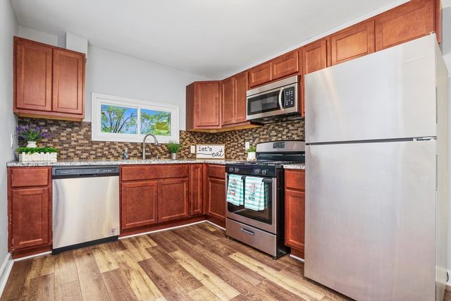 16125 Marshfield Avenue, Markham, IL 60428