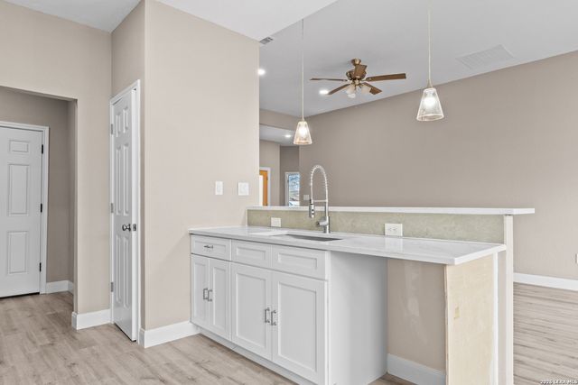 221 Sligo, San Antonio, TX 78223