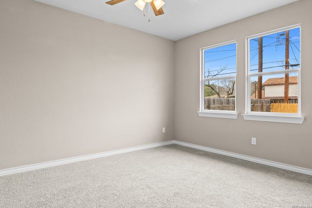 221 Sligo, San Antonio, TX 78223