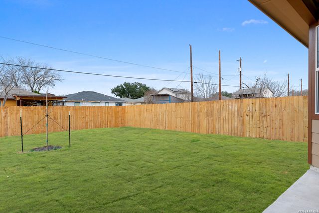 221 Sligo, San Antonio, TX 78223