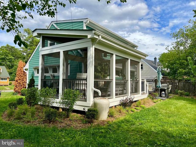 7002 QUANDER RD, Alexandria, VA 22307