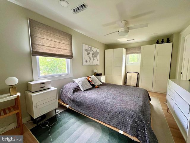 7002 QUANDER RD, Alexandria, VA 22307