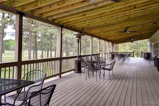 1025 Good Luck Rd, Kilmarnock, VA 22482