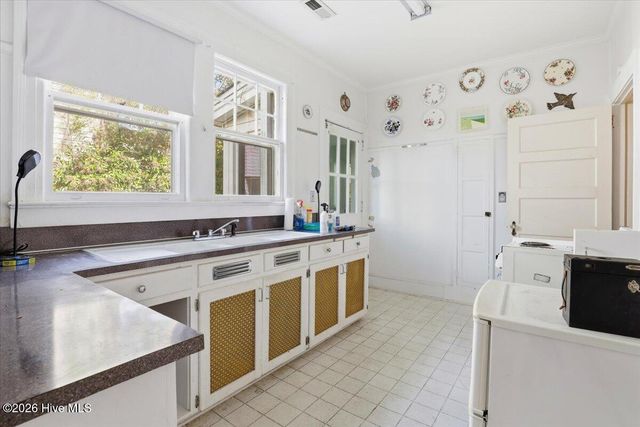 1217 Virginia Avenue, Kinston, NC 28501