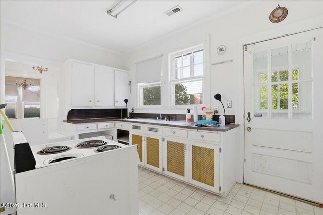 1217 Virginia Avenue, Kinston, NC 28501