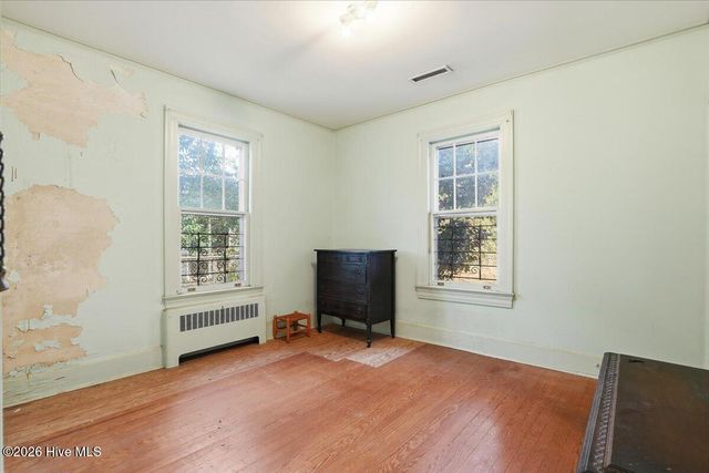 1217 Virginia Avenue, Kinston, NC 28501