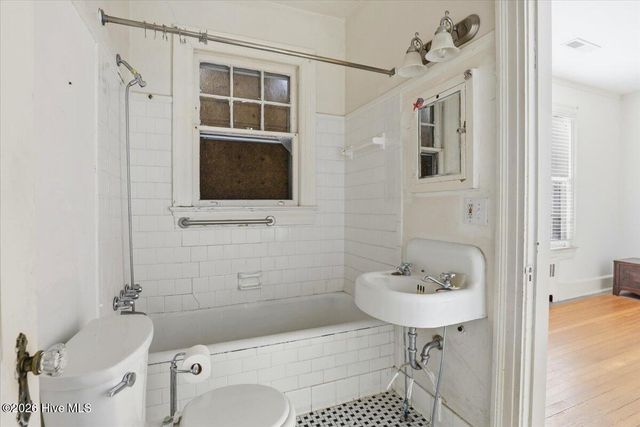 1217 Virginia Avenue, Kinston, NC 28501