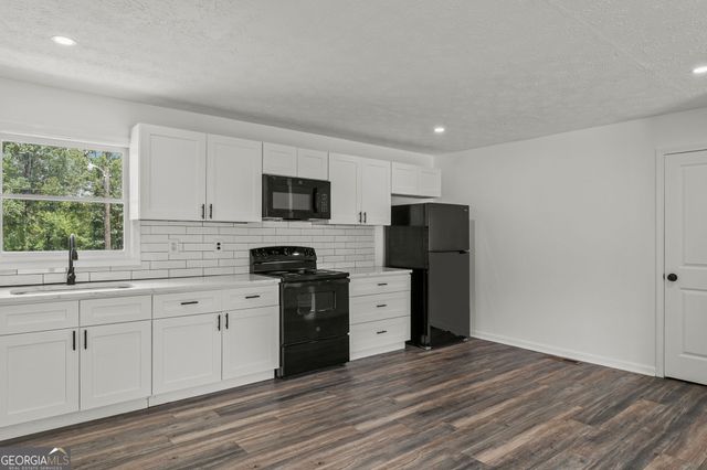 104 Belleau Woods Drive, Newnan, GA 30263