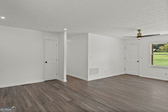 104 Belleau Woods Drive, Newnan, GA 30263