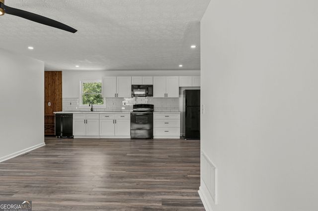 104 Belleau Woods Drive, Newnan, GA 30263