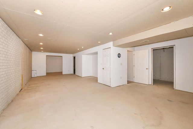 170 N Wild Flower LANE, Elkhorn, WI 53121