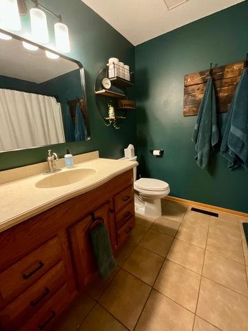 3721 Gershwin Lane N, Oakdale, MN 55128