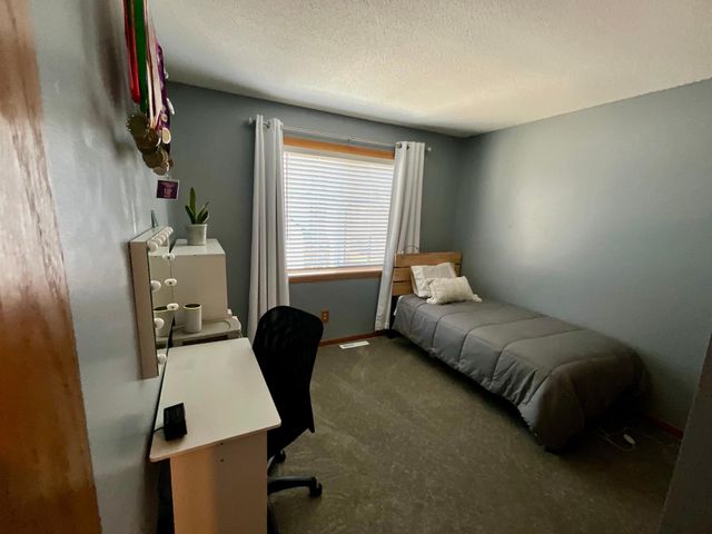 3721 Gershwin Lane N, Oakdale, MN 55128