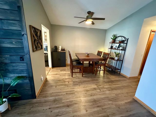 3721 Gershwin Lane N, Oakdale, MN 55128