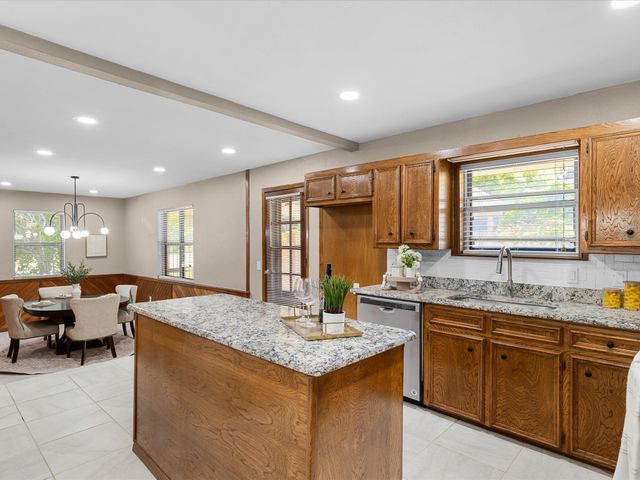 4108 Grand Lake Drive, Lake Worth, TX 76135
