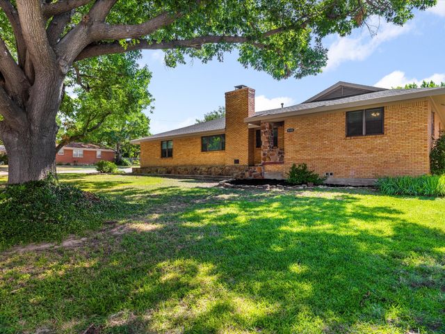 4108 Grand Lake Drive, Lake Worth, TX 76135