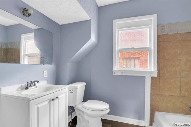 11894 Glenfield Street, Detroit, MI 48213