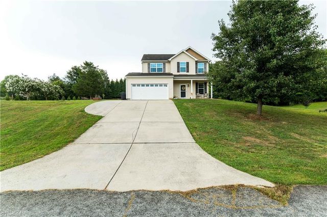 6372 Nolichucky Drive, Walkertown, NC 27051
