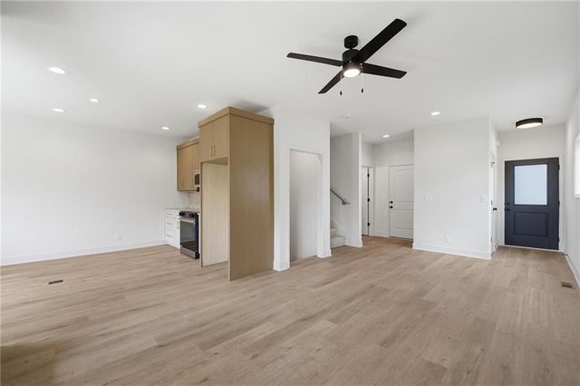 229 NW Orchard Court, Lee's Summit, MO 64063