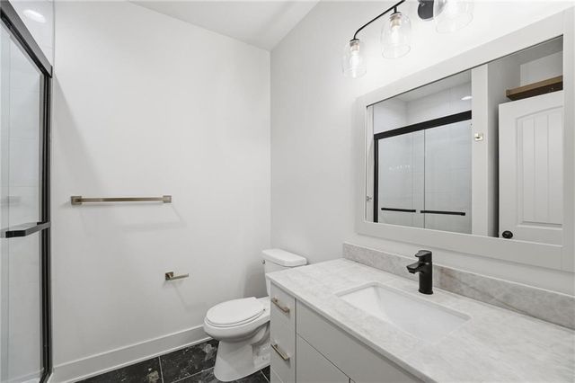 229 NW Orchard Court, Lee's Summit, MO 64063