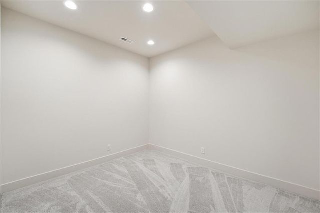 229 NW Orchard Court, Lee's Summit, MO 64063