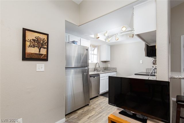 5370 Angler Circle 202, Las Vegas, NV 89122